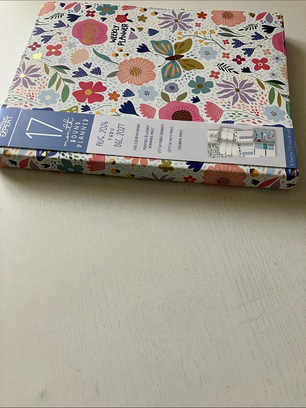 The Creative Expert 17 Month Planner - (August 2026-December 2027) NWT - Picture 5 of 16